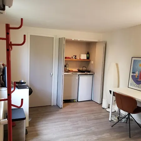 Apartment Louveciennes: Studio Lumineux Independant De 23 M2 Louveciennes