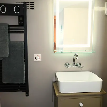 Apartment Louveciennes: Studio Lumineux Independant De 23 M2